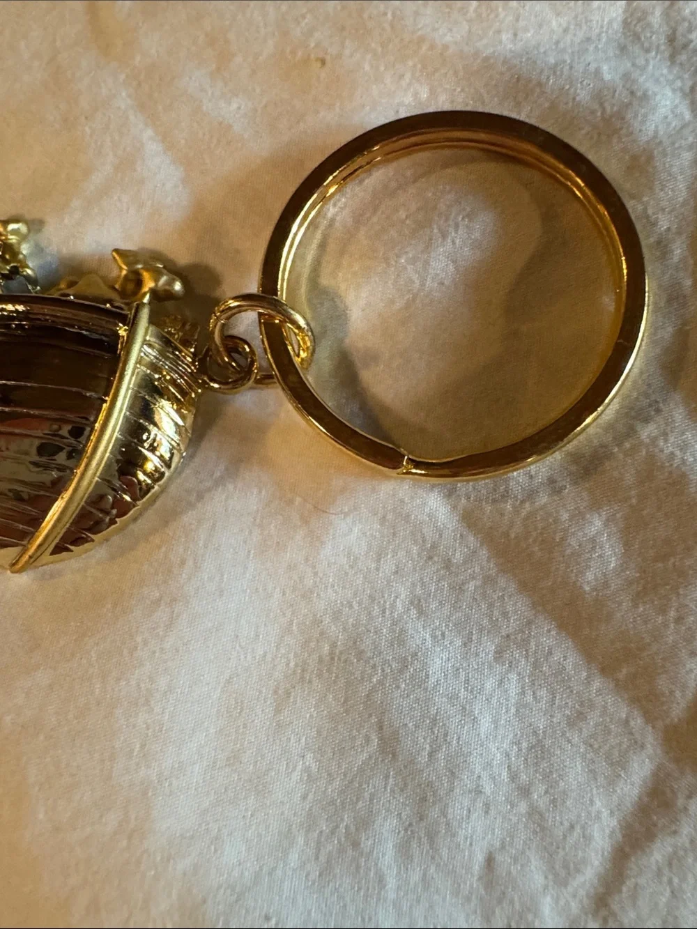 Noah’s Ark Scene Keychain by American Jewelry Chain Co. (AJC).